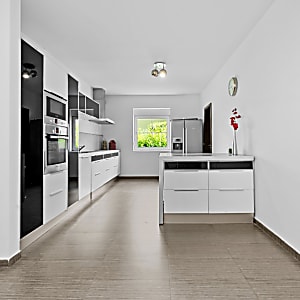 Törökbálint-Tükörhegyen szépen felújított, medencés családi ház eladó #16