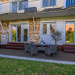 Törökbálint Tükörhegyen tetszetős, tágas lakás eladó #1