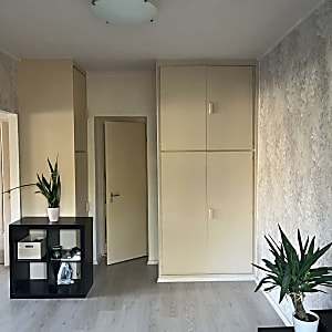 Fiatalos, teraszos lakás eladó a II. kerület kedvelt részén, a Búzavirág utcában #2