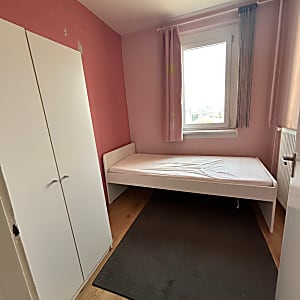 Budaörsön, a Lévai utcában – világos, panelprogramos lakás eladó! #3