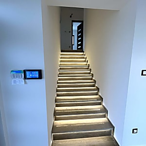 Érd Ófaluban PANORÁMÁS, ÚJ ÉPÍTÉSŰ ikerház kiadó #1