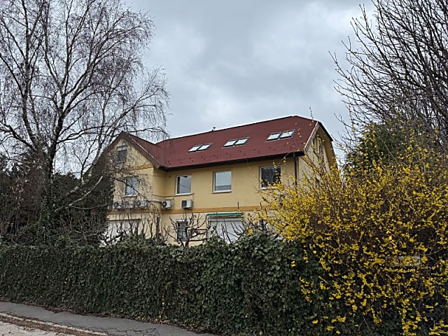 Kiadó iroda Budaörsön #4