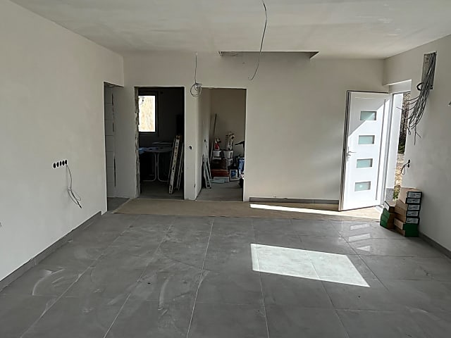 Újépítésű családi ház napelem rendszerrel Balatonszemesen #3