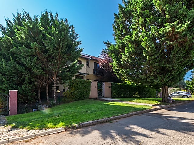 Madárhegyi Luxuslakás ELADÓ