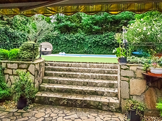  Luxus családi ház saját medencével #17