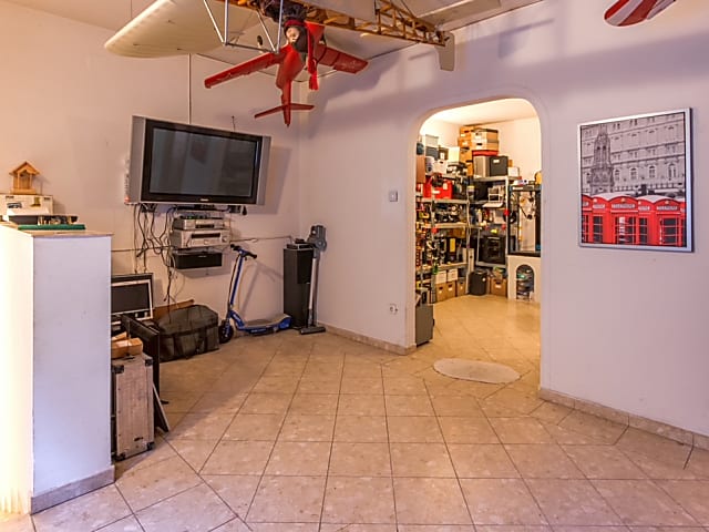  Luxus családi ház saját medencével #16