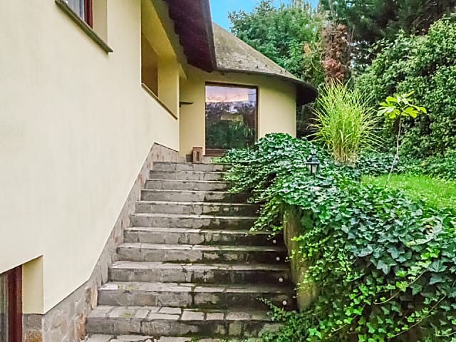  Luxus családi ház saját medencével #15