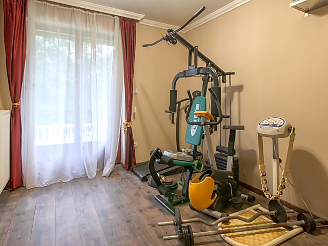  Luxus családi ház saját medencével #5