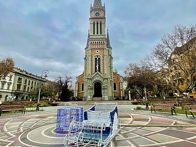 Budapest IX. kerületben, a Bakáts utcában tágas nagypolgári lakás eladó