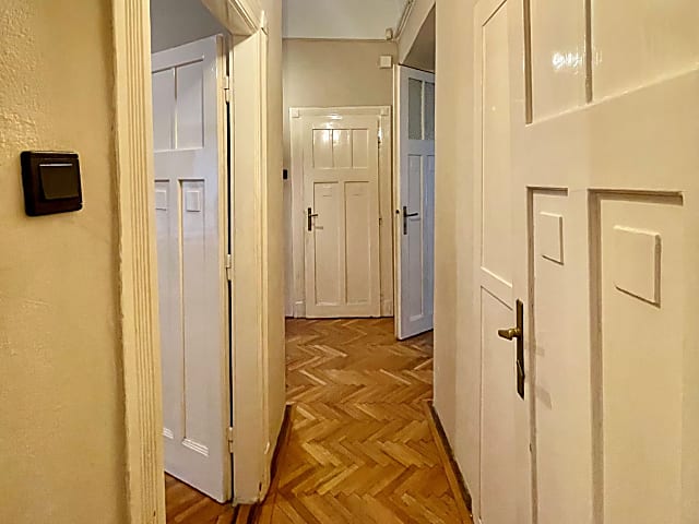 Budapest IX. kerületben, a Bakáts utcában tágas nagypolgári lakás eladó #9