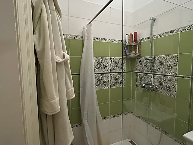 Belvárosi, felújított lakás eladó az Erkel utcában #3