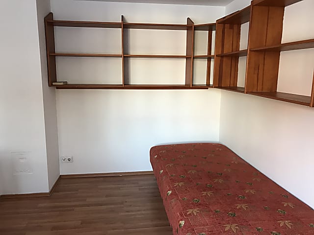 Törökbálinton az Újtelepen kiadó egy 120 m2-es lakás. #14