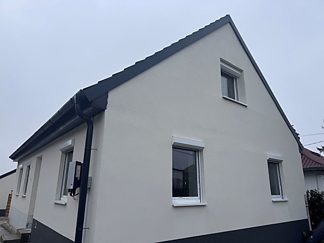 Újépítésű családi ház napelemrendszerrel Balatonszemesen