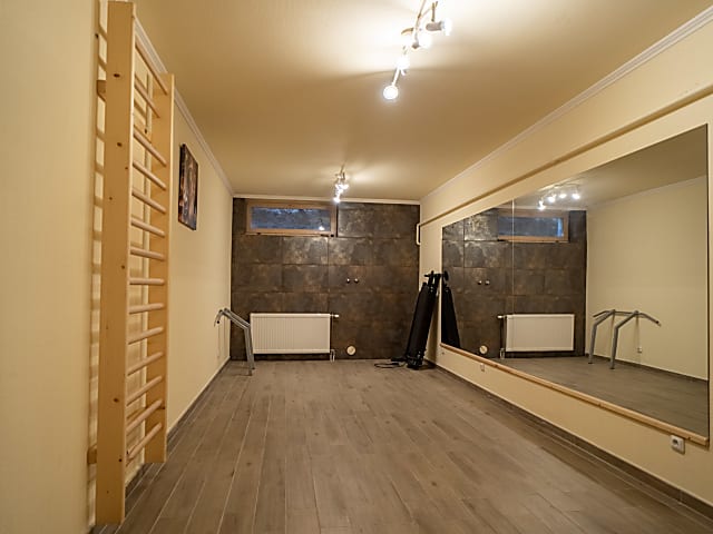 Exkluzív háromszintes villa Szentendre Pismány-hegyén #15