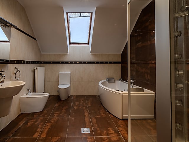 Exkluzív háromszintes villa Szentendre Pismány-hegyén #9