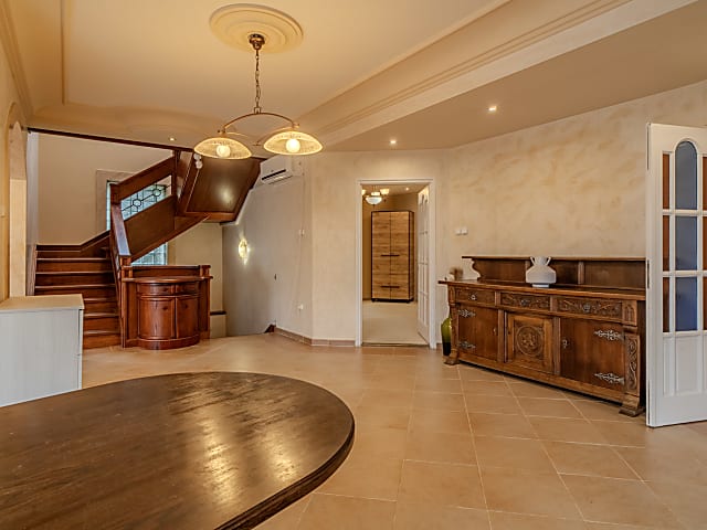 Exkluzív háromszintes villa Szentendre Pismány-hegyén #13