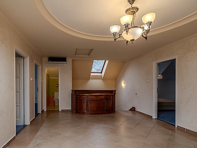 Exkluzív háromszintes villa Szentendre Pismány-hegyén #10