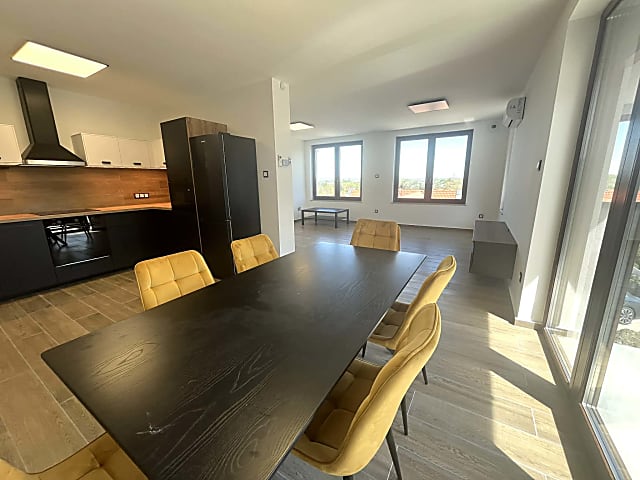 Érd Ófaluban PANORÁMÁS, ÚJ ÉPÍTÉSŰ ikerház kiadó