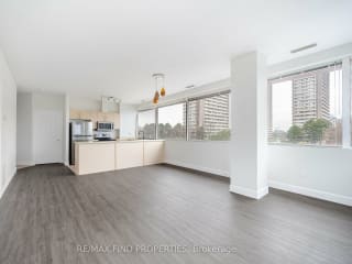 #308 - 10 Gateway Blvd, Toronto, ON M3C3A1 | 2 Bedroom 2 Bathroom Condo Apt | Image 14