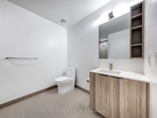 #605 - 55 Mercer St, Toronto, ON M5V0W4 | 3 Bedroom 2 Bathroom Condo Apt | Image 20