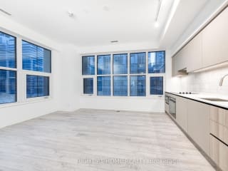 #605 - 55 Mercer St, Toronto, ON M5V0W4 | 3 Bedroom 2 Bathroom Condo Apt | Image 4