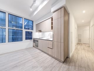 #605 - 55 Mercer St, Toronto, ON M5V0W4 | 3 Bedroom 2 Bathroom Condo Apt | Image 9