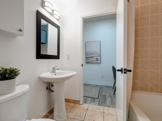 #806 - 220 Victoria St, Toronto, ON M5B2R6 | 2 Bedroom 1 Bathroom Condo Apt | Image 18