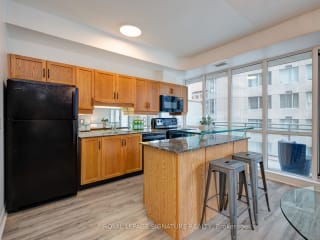 #806 - 220 Victoria St, Toronto, ON M5B2R6 | 2 Bedroom 1 Bathroom Condo Apt | Image 4