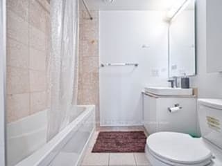 #2801 - 14 York St, Toronto, ON M5J0B1 | 3 Bedroom 2 Bathroom Condo Apt | Image 15