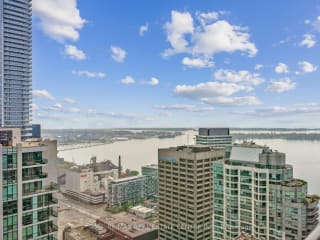 #4203 - 16 Harbour St, Toronto, ON M5J2Z7 | 3 Bedroom 2 Bathroom Condo Apt | Image 15