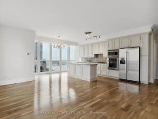 #4203 - 16 Harbour St, Toronto, ON M5J2Z7 | 3 Bedroom 2 Bathroom Condo Apt | Image 8