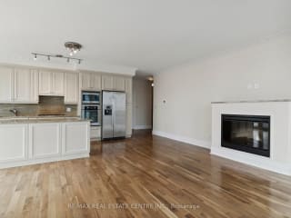 #4203 - 16 Harbour St, Toronto, ON M5J2Z7 | 3 Bedroom 2 Bathroom Condo Apt | Image 9