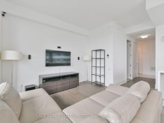 #Lph4901 - 42 Charles St E, Toronto, ON M4Y1N3 | 2 Bedroom 2 Bathroom Condo Apt | Image 10