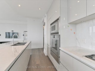 #Lph4901 - 42 Charles St E, Toronto, ON M4Y1N3 | 2 Bedroom 2 Bathroom Condo Apt | Image 15