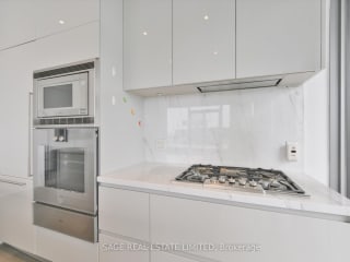 #Lph4901 - 42 Charles St E, Toronto, ON M4Y1N3 | 2 Bedroom 2 Bathroom Condo Apt | Image 16