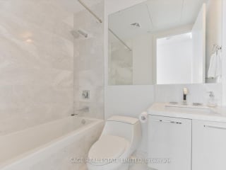 #Lph4901 - 42 Charles St E, Toronto, ON M4Y1N3 | 2 Bedroom 2 Bathroom Condo Apt | Image 25