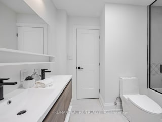118 Virginia Ave, Toronto, ON M4C2T2 | 4 Bedroom 5 Bathroom Detached House | Image 24