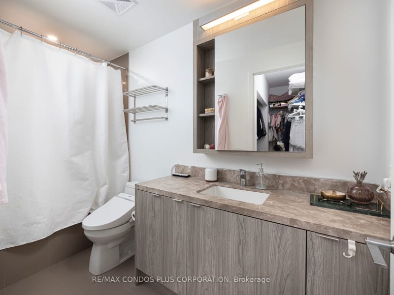 #5303 - 125 Blue Jays Way, Toronto, ON M5V0N5 | 3 Bedroom 2 Bathroom Condo Apt | Image 9