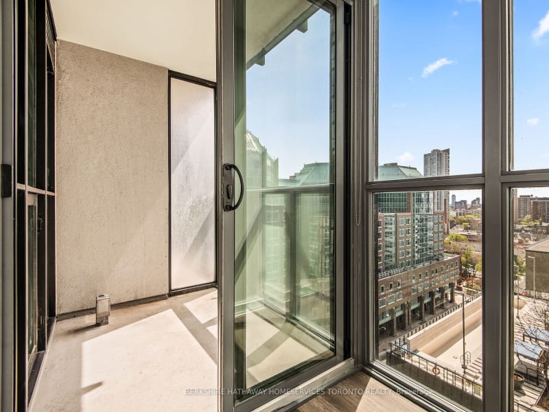 #1503 - 110 Charles St E, Toronto, ON M4Y1T5 | 2 Bedroom 2 Bathroom Condo Apt | Image 10