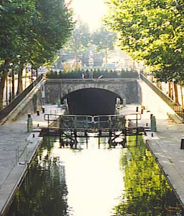 CANAL SAINT-MARTIN - 100 m