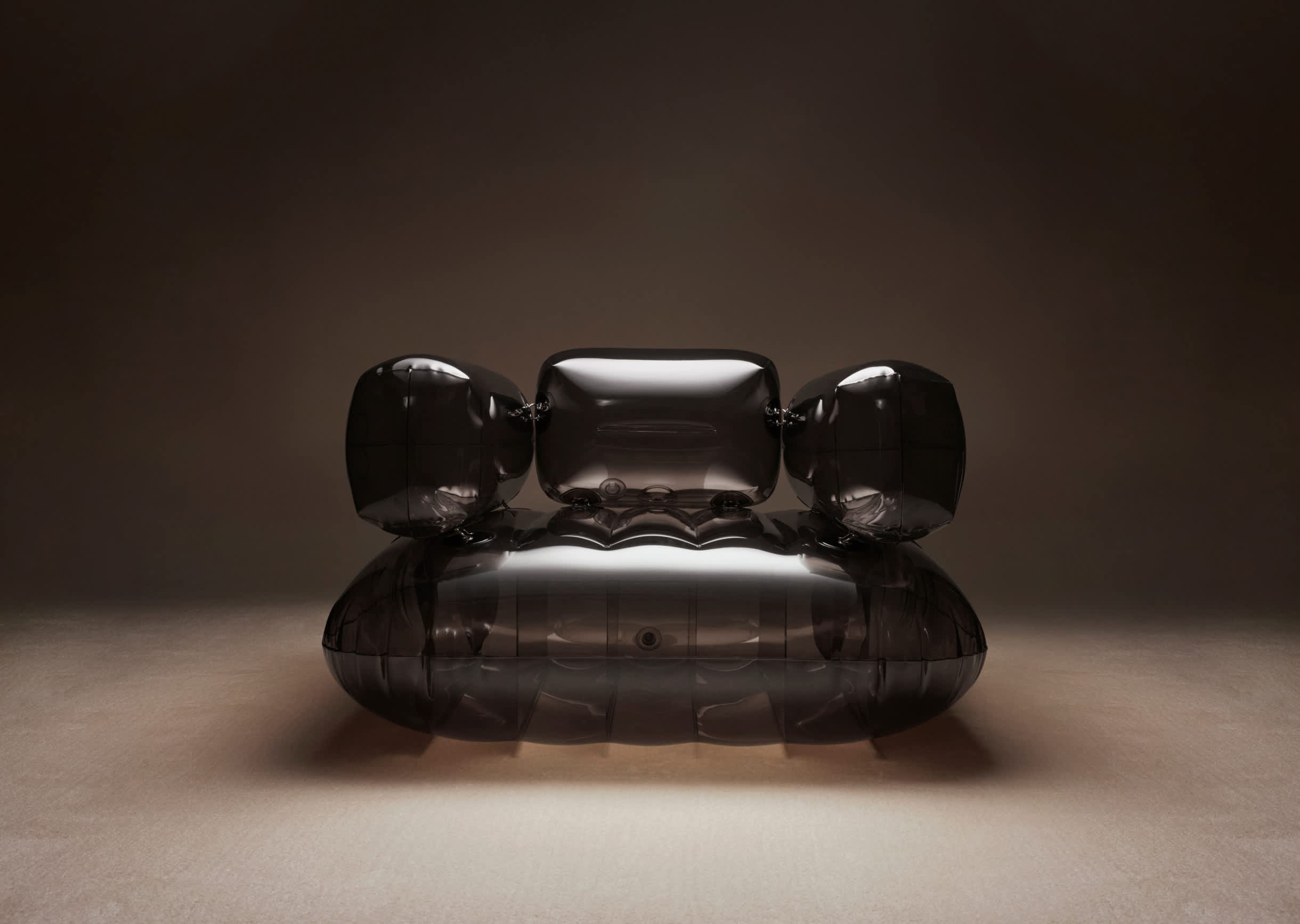 Quasar Khanh armchair