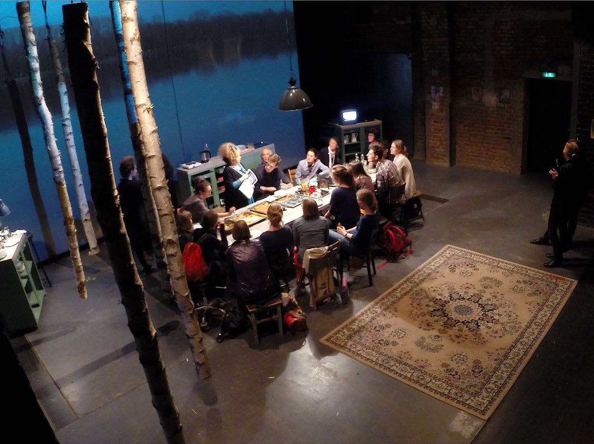 Seven rooms of incomprehension