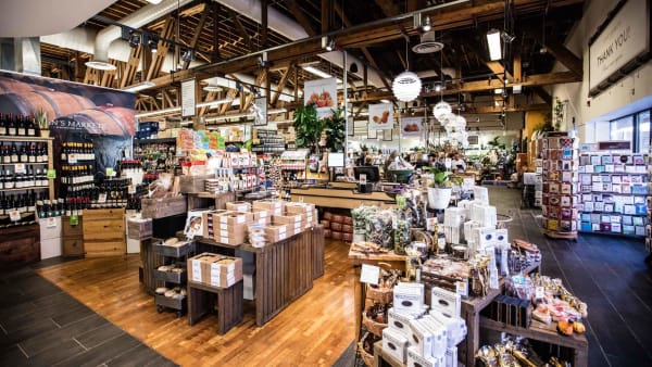 zupans-markets-store-interior-lake-swego