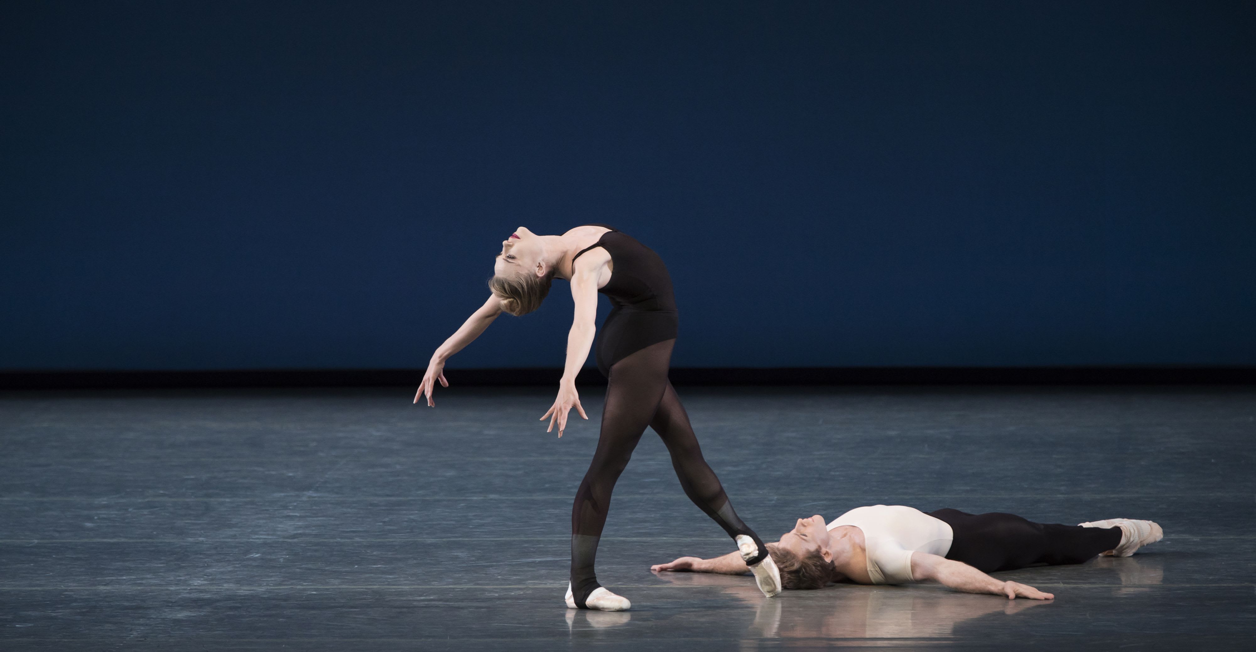 Vi ses Oxide Ferie Poems of Gesture: Stravinsky Violin Concerto | New York City Ballet