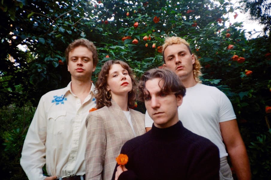 SUNSCREEN ANNOUNCE FALLING IN AN ELEVATOR EP TOUR DATES