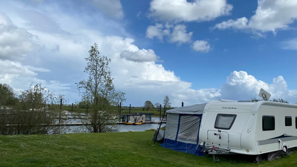 Unterkünfte Marina Strandbad - Camping-Stellplatz - Stellplatz Standard - 2