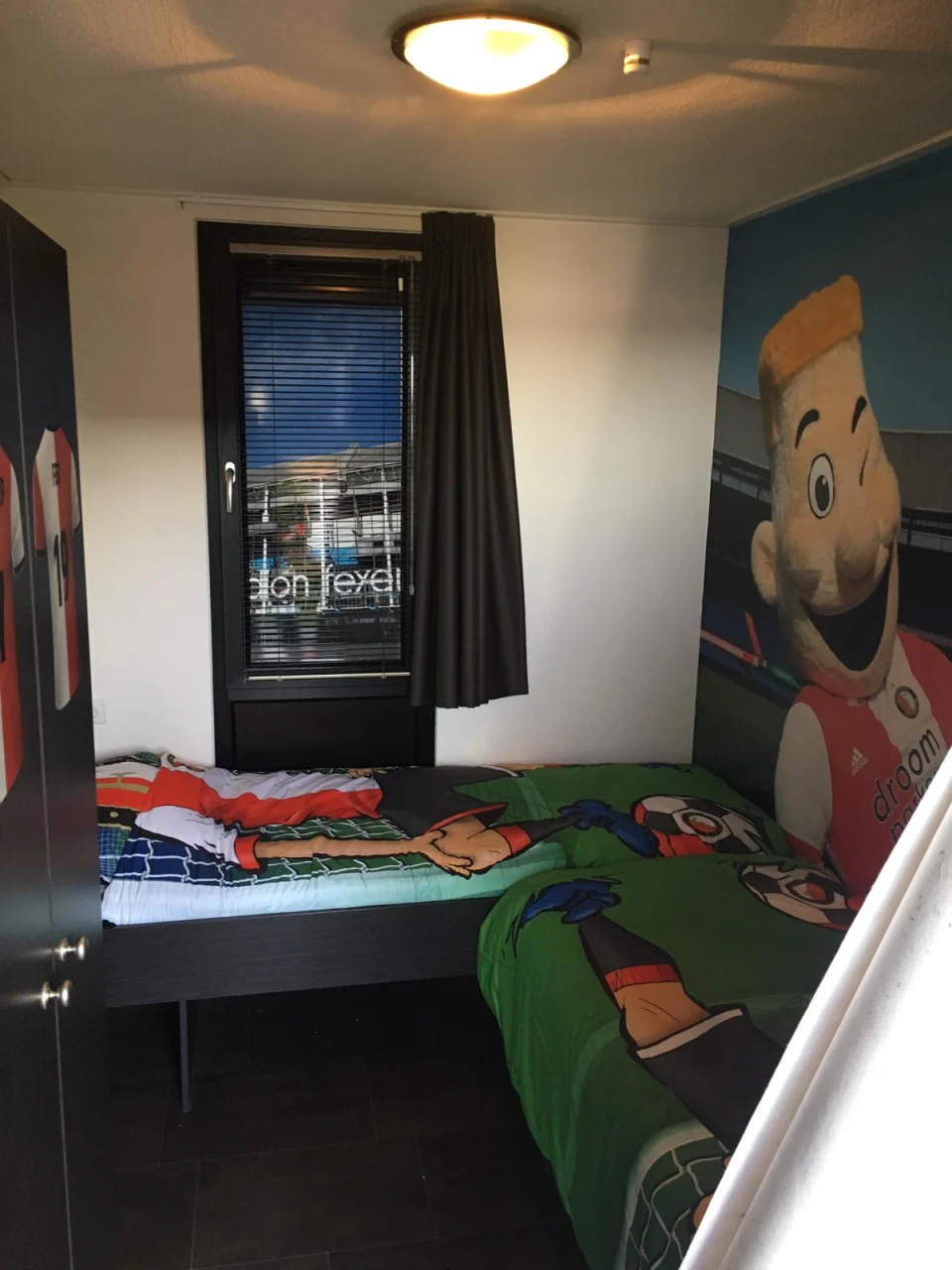 Ferienpark Bad Hoophuizen - Special Accommodation - Feyenoord vakantiehuis 4 - 6