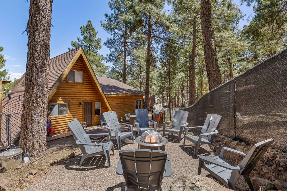 Back yard fire pit- perfect spot to enjoy a cozy fire, yummy smores under the stars!

Great for making memories!