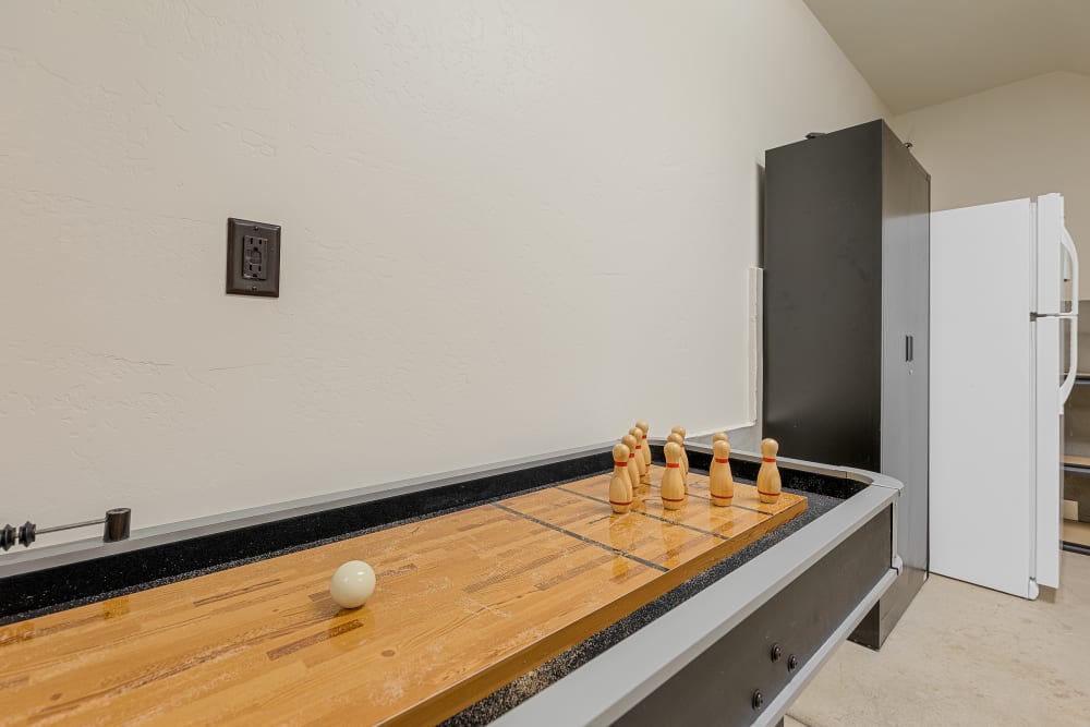 Garage converted game room with professional grade dart board, and shuffle board with bowling option!

Equipped with Alexa for your music, and fun entertainment.