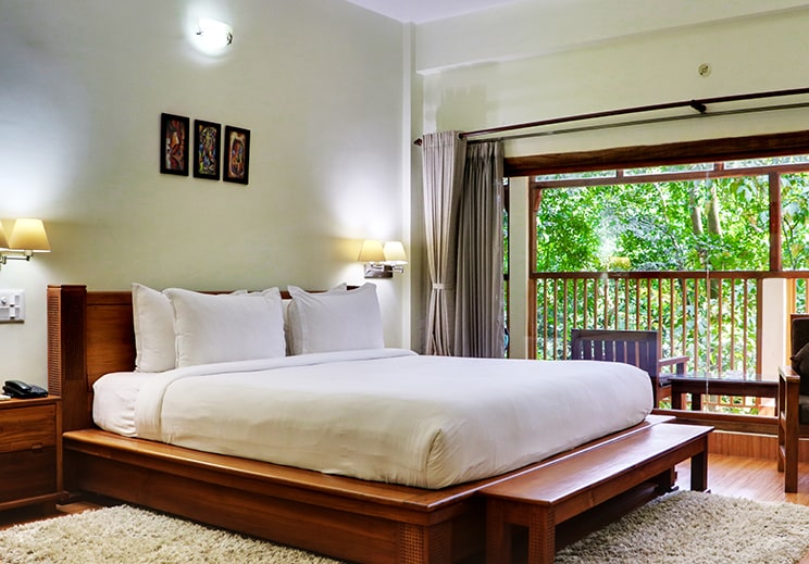 Convenient guest suites offer flat-screen entertainment systems.